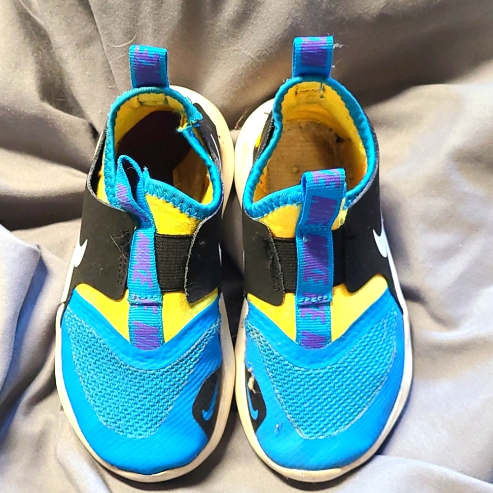 Nike toddler shoes